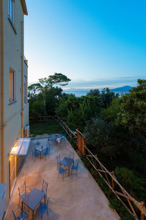 Villa Preziosa Al Pizzo 3 Km Da Sorrento Sant'Agnello Exteriör bild